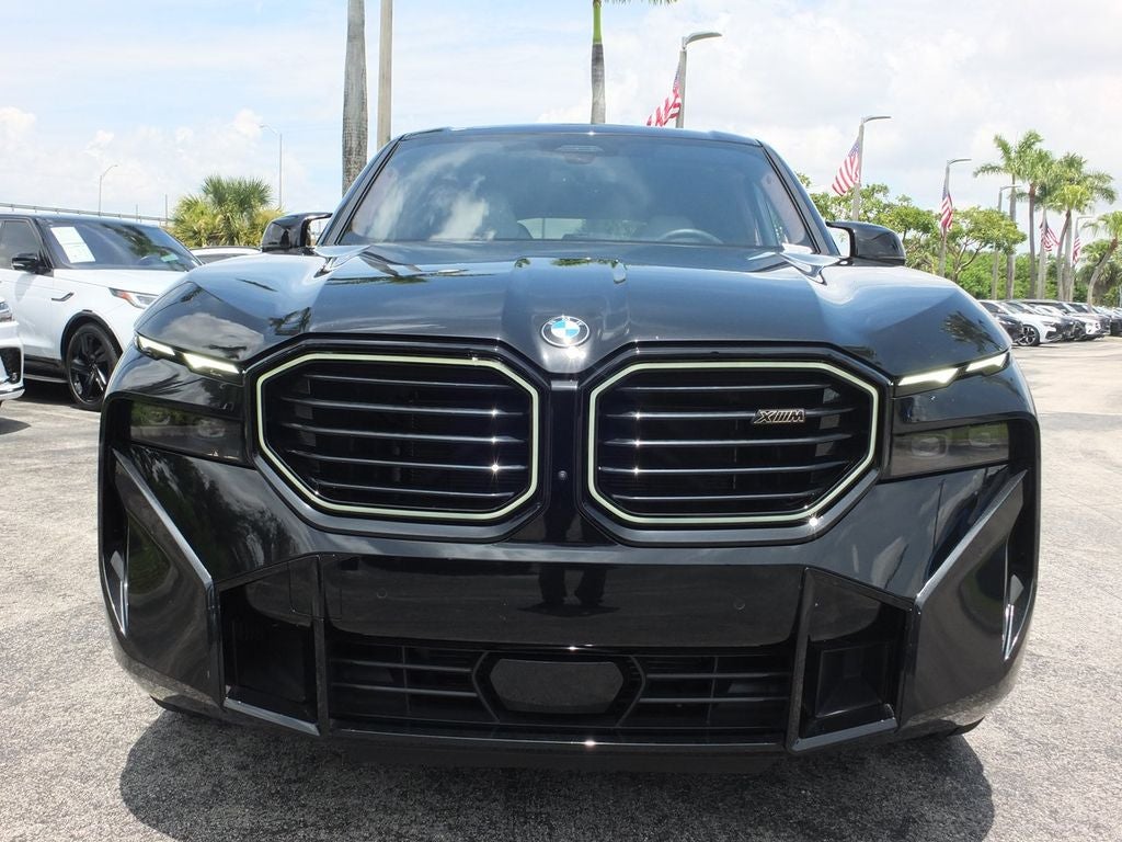 2023 BMW XM Base