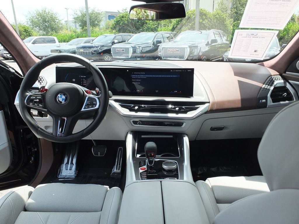 2023 BMW XM Base