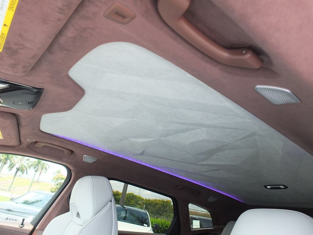 2023 BMW XM Base