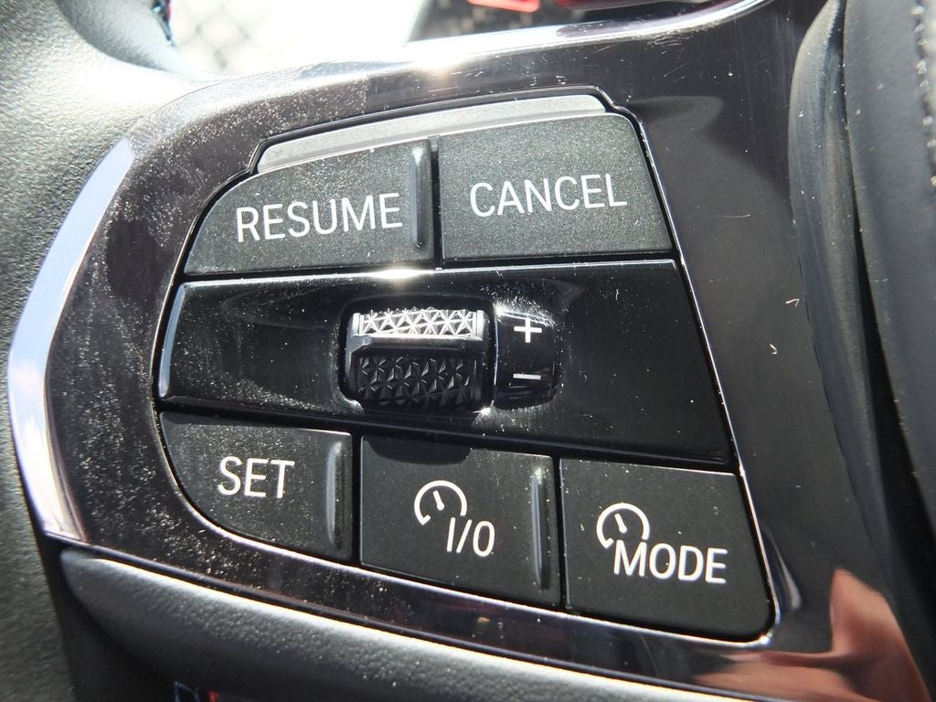 2023 BMW XM Base