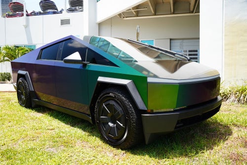 2024 Tesla Cybertruck Base Crazy color shift wrap!