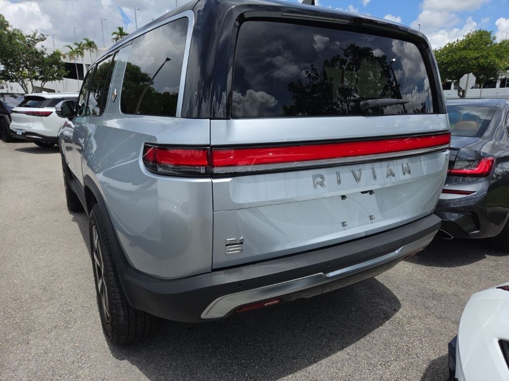 2024 Rivian R1S Adventure Dual Motor Large Pack