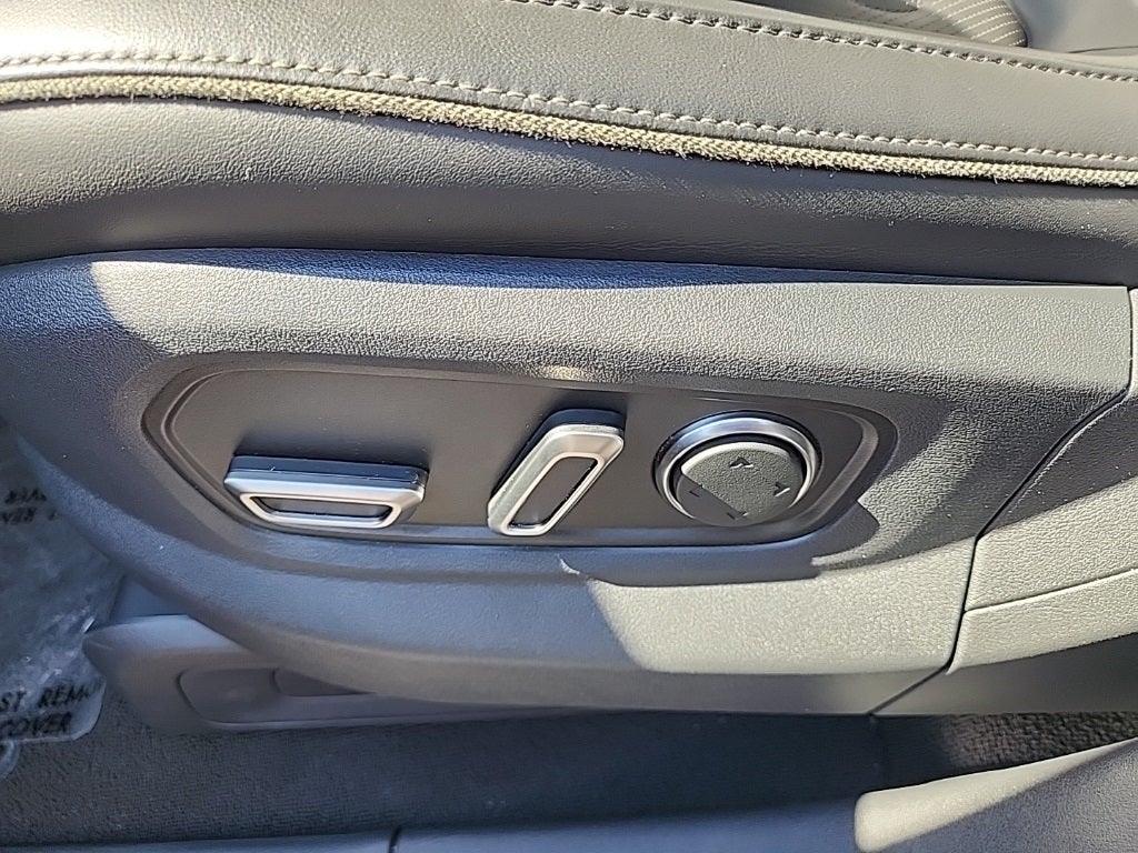 2025 Rivian R1S Adventure Dual Motor Large Pack