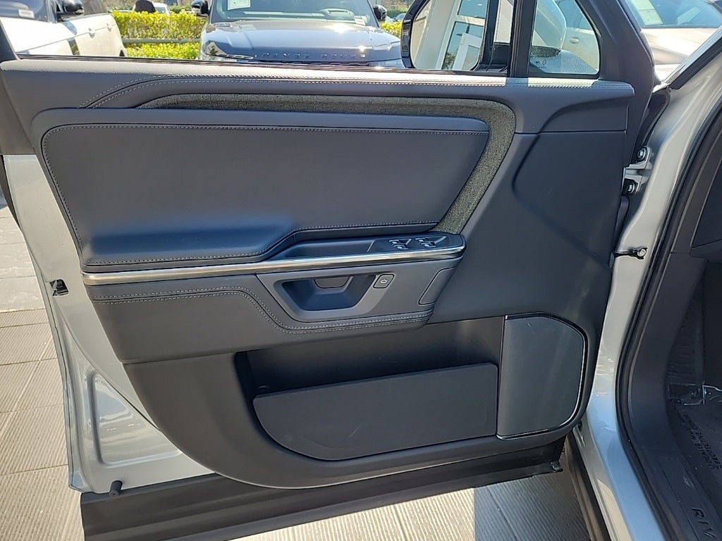 2025 Rivian R1S Adventure Dual Motor Large Pack