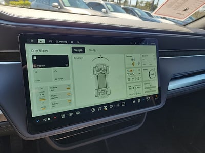 2025 Rivian R1S Adventure Dual Motor Large Pack