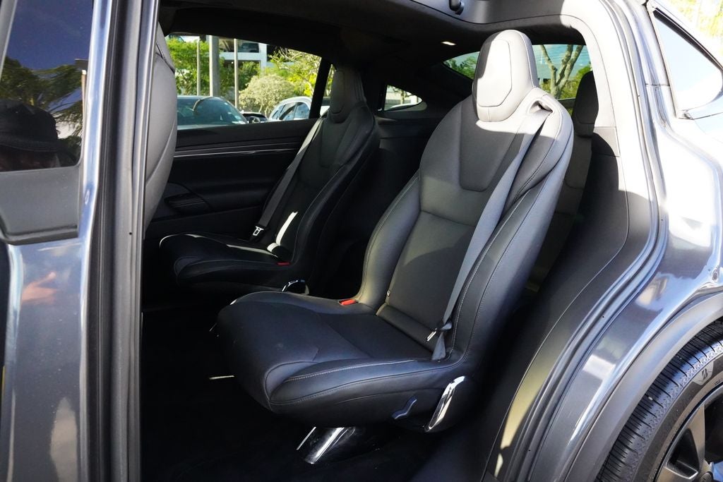 2022 Tesla Model X Plaid