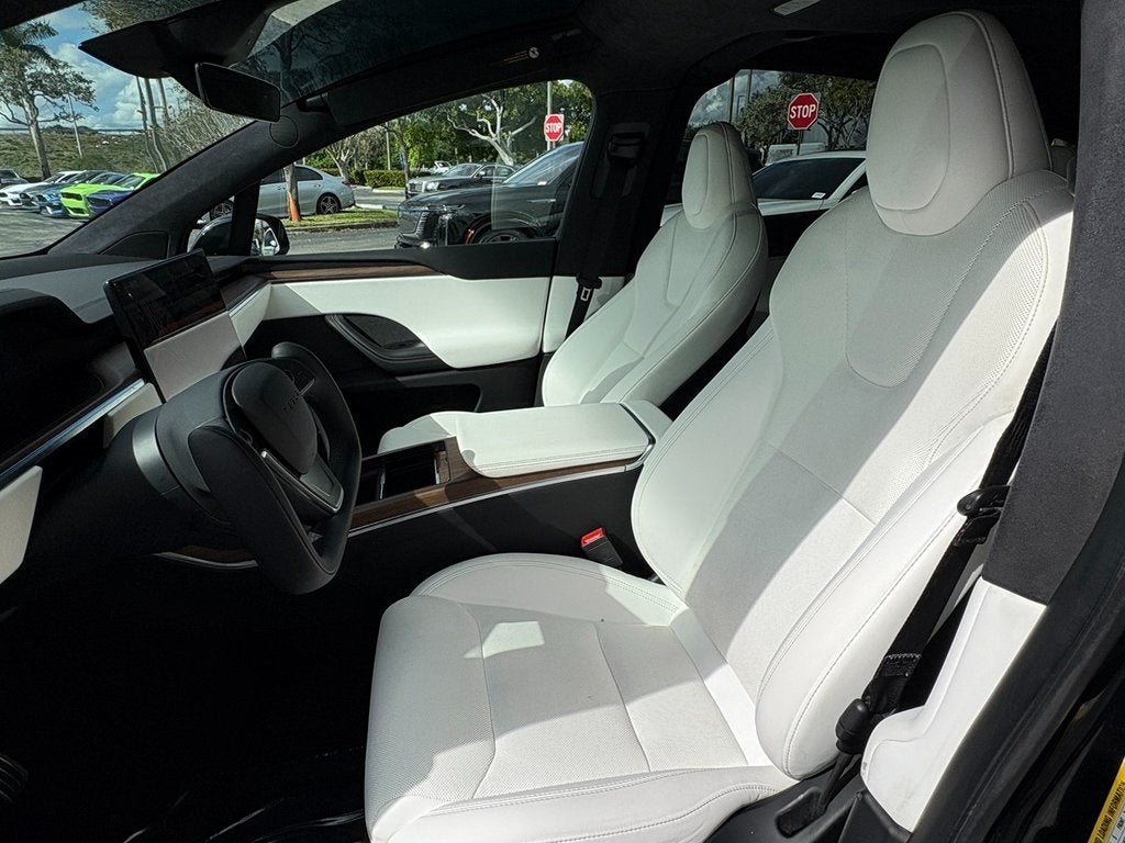 2023 Tesla Model X Standard Range