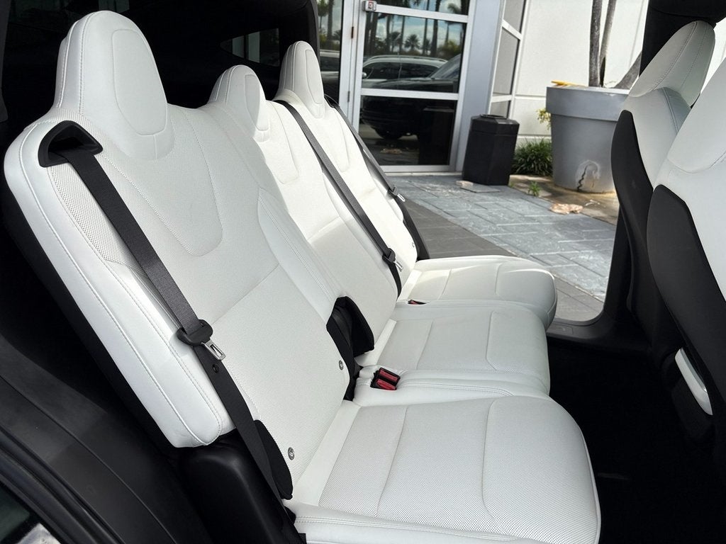 2023 Tesla Model X Standard Range