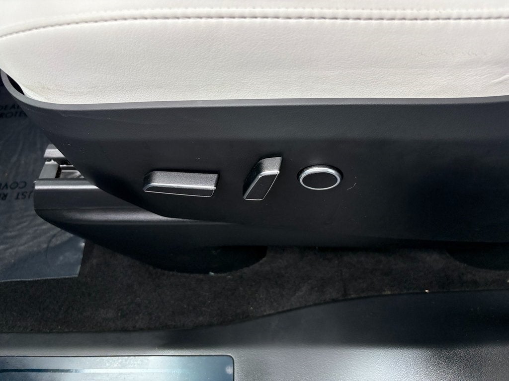 2023 Tesla Model X Standard Range