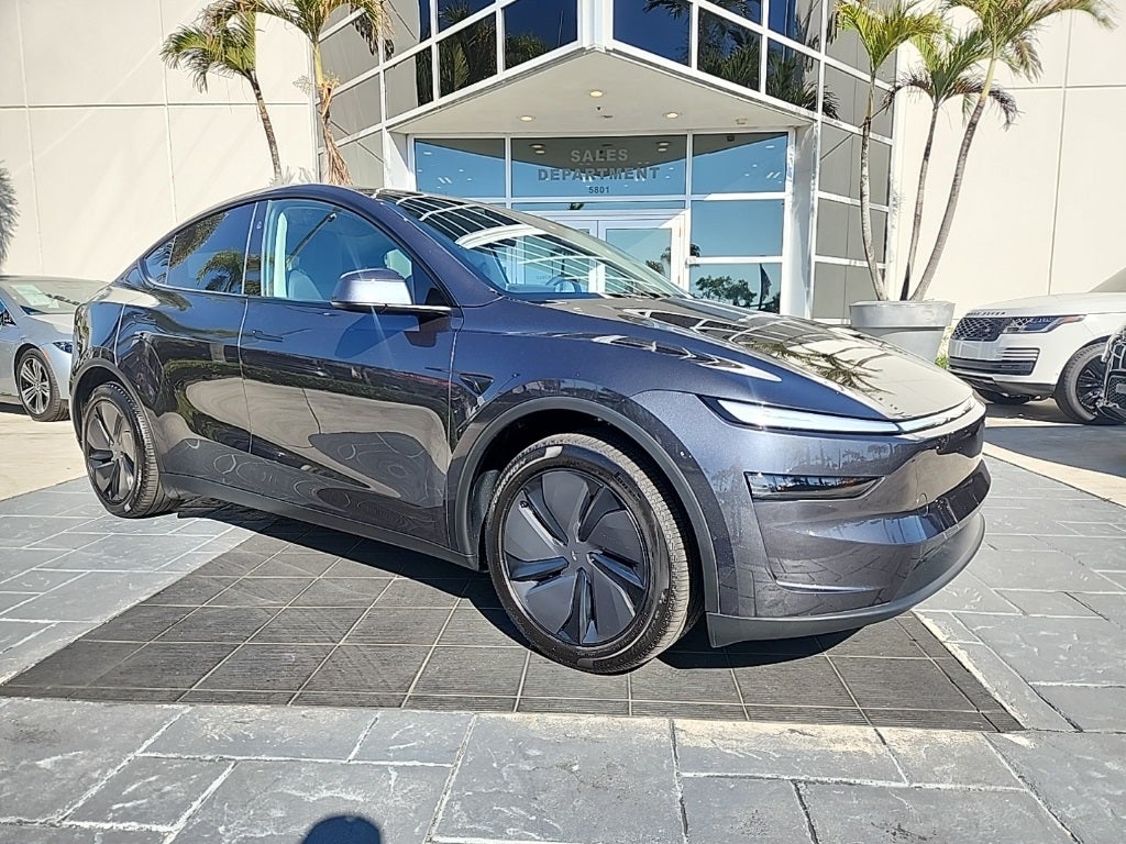 2026 Tesla Model Y Base