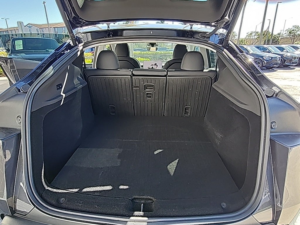 2026 Tesla Model Y Base