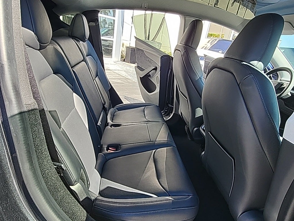 2026 Tesla Model Y Base