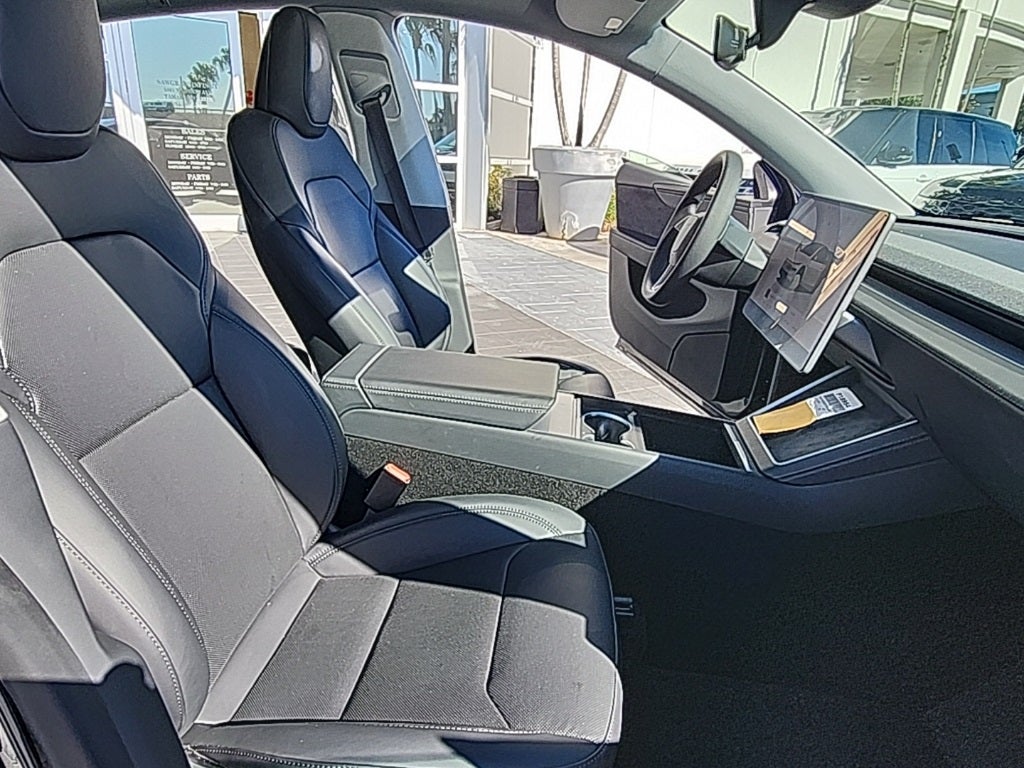 2026 Tesla Model Y Base