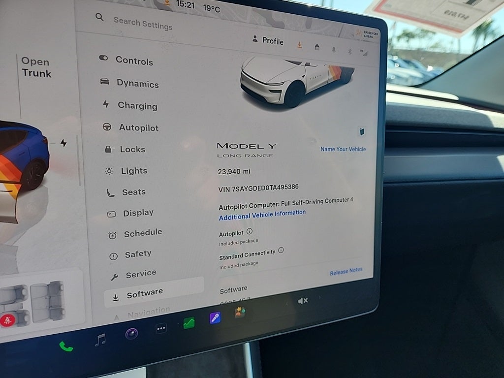 2026 Tesla Model Y Base
