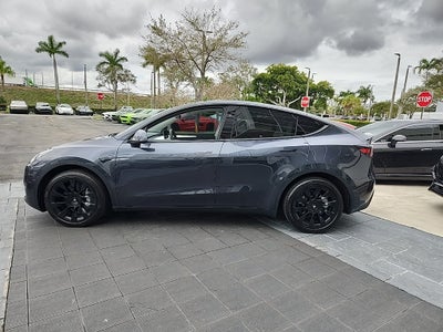 2025 Tesla Model Y Long Range