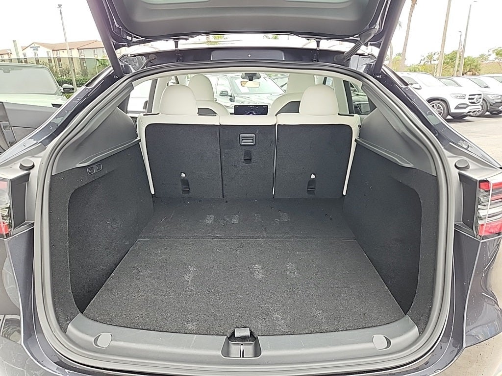 2025 Tesla Model Y Long Range