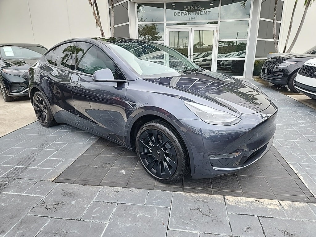 2025 Tesla Model Y Long Range
