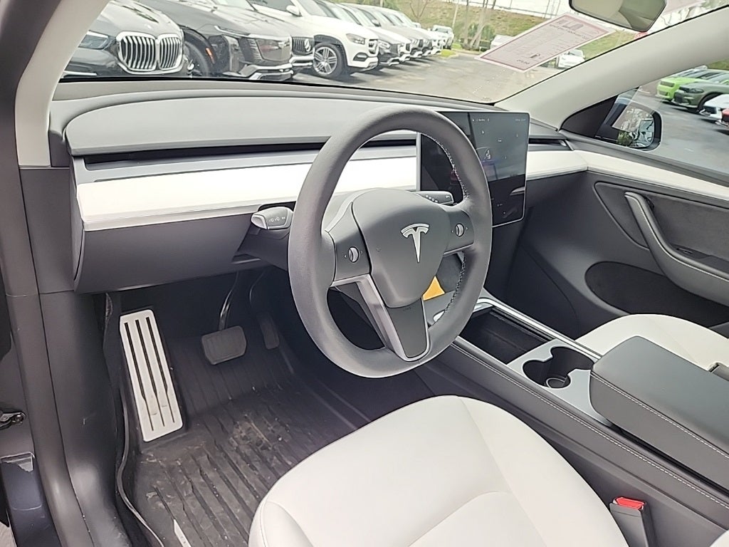 2025 Tesla Model Y Long Range