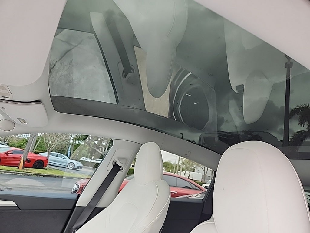 2025 Tesla Model Y Long Range