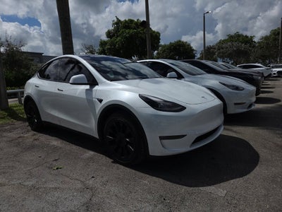 2024 Tesla Model Y Long Range
