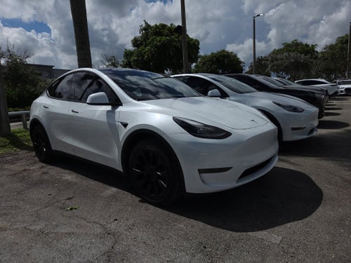 2024 Tesla Model Y Long Range