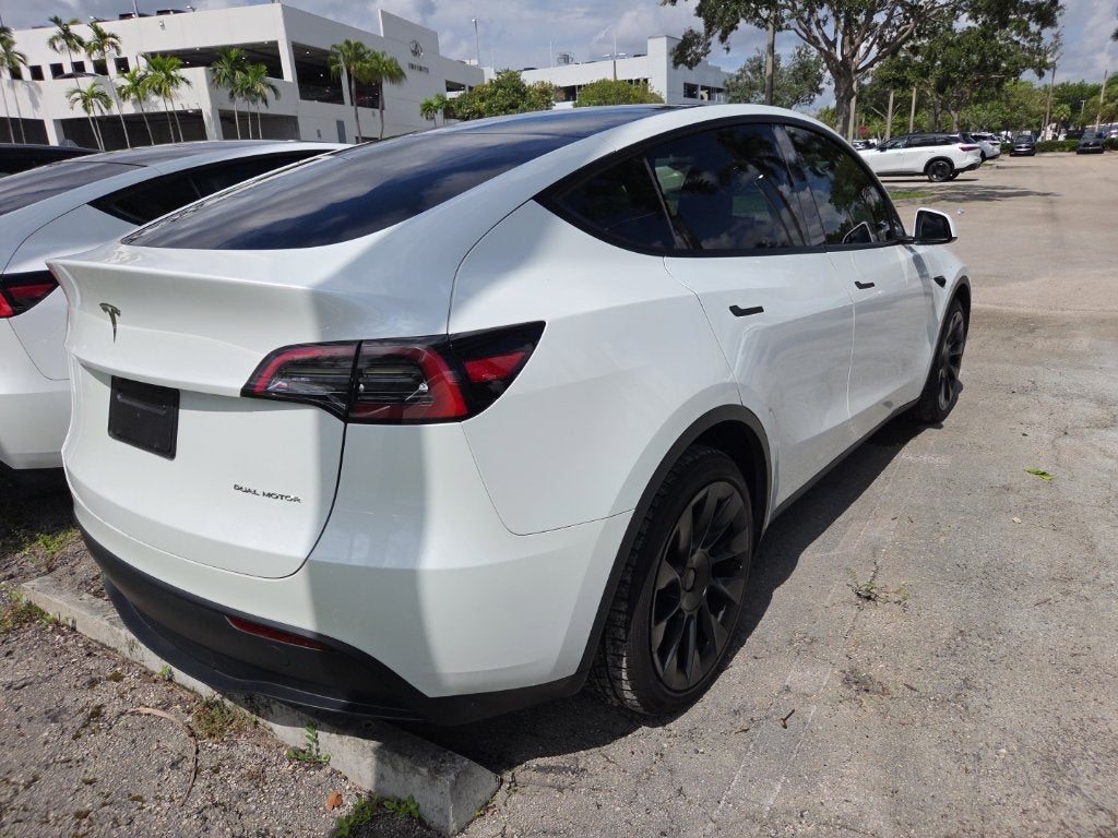 2024 Tesla Model Y Long Range