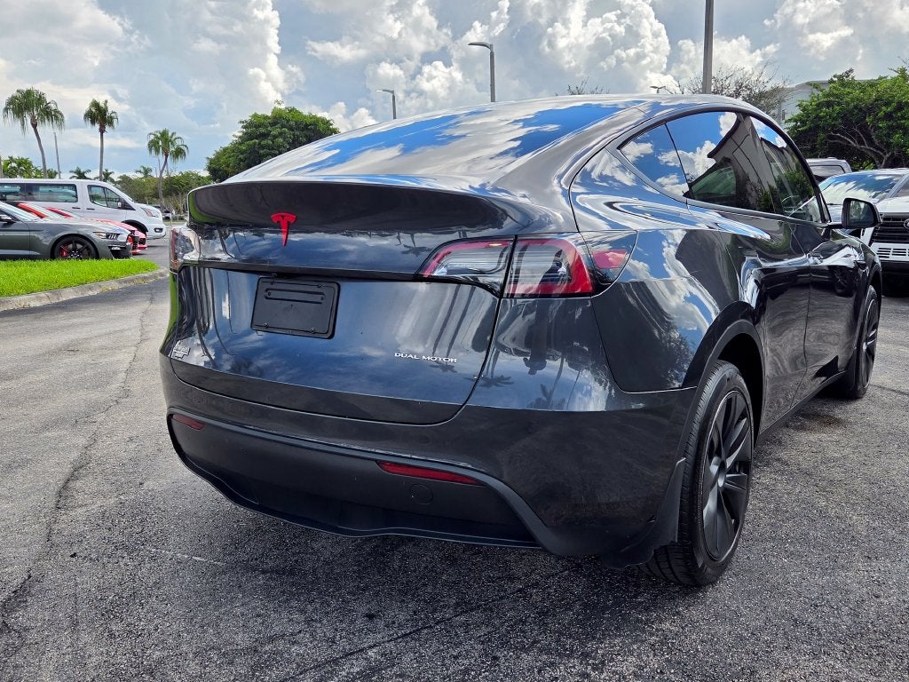 2024 Tesla Model Y Long Range