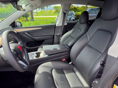 2024 Tesla Model Y Long Range