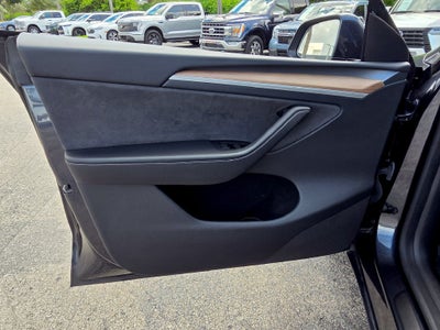 2024 Tesla Model Y Long Range
