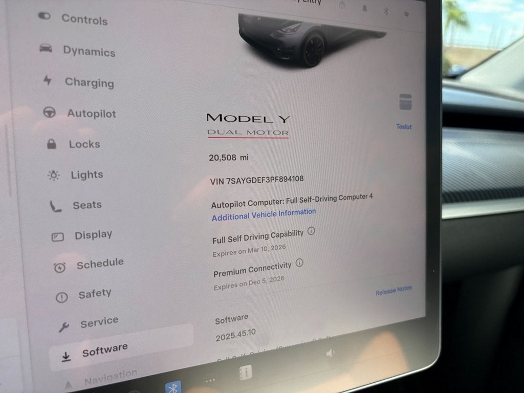2023 Tesla Model Y Performance