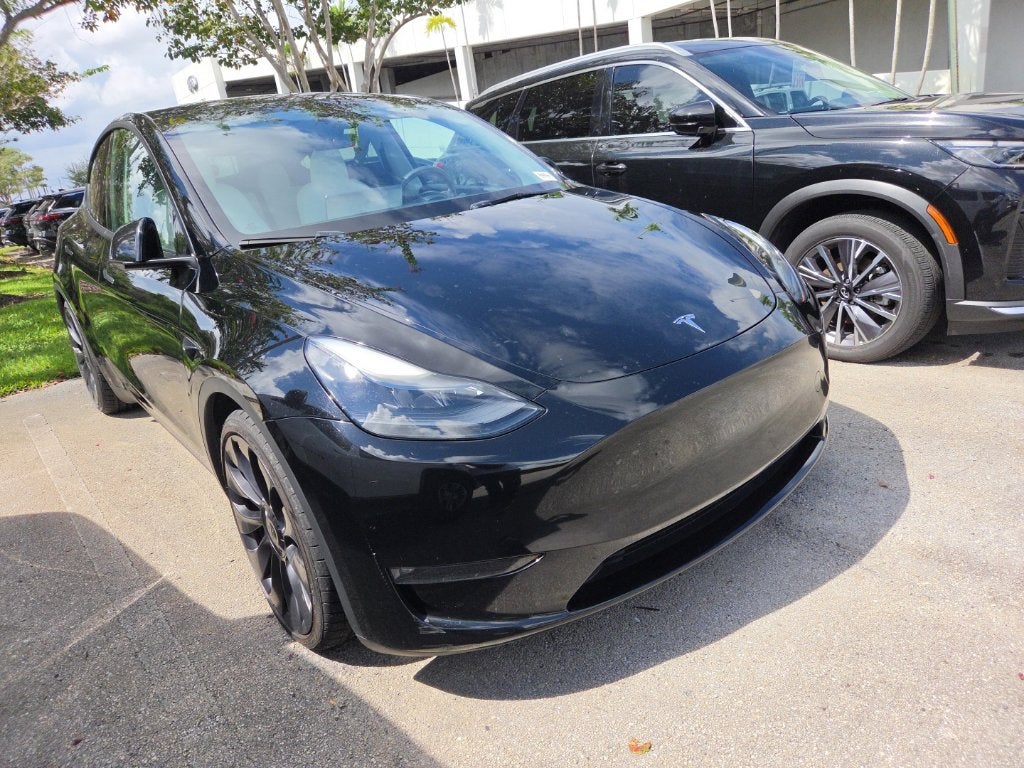 2023 Tesla Model Y Performance