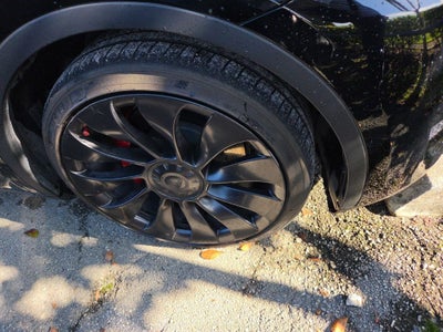 2024 Tesla Model Y Performance