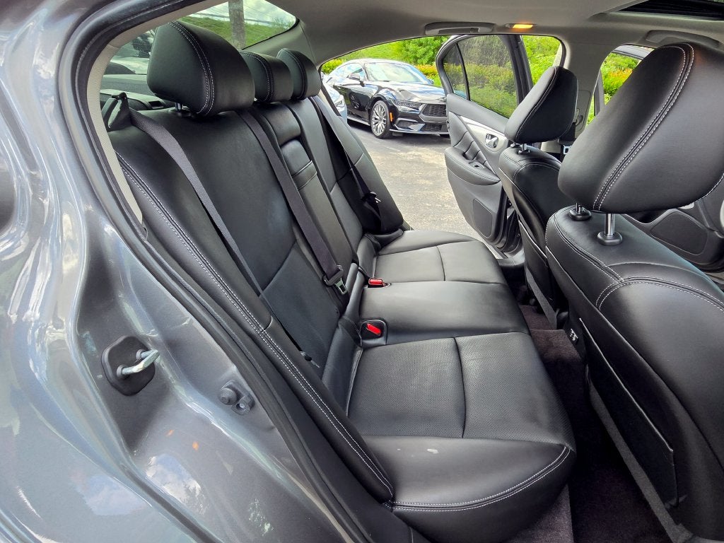 2023 INFINITI Q50 LUXE