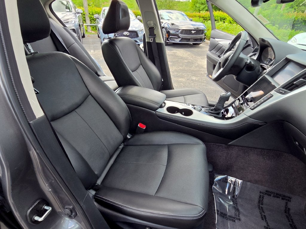 2023 INFINITI Q50 LUXE