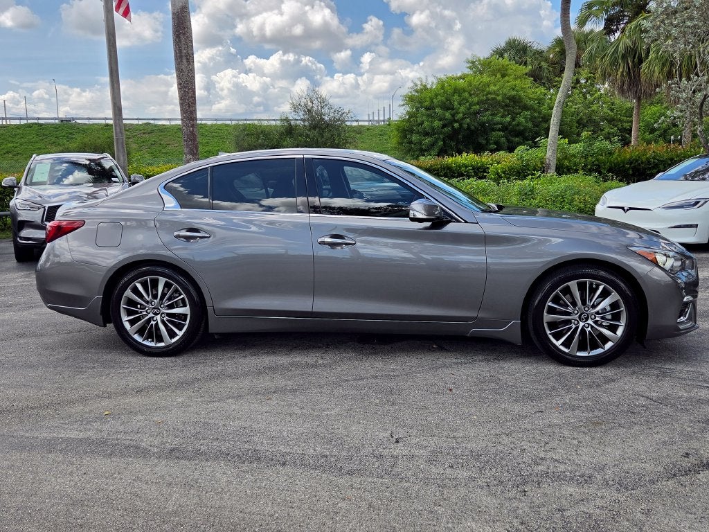 2023 INFINITI Q50 LUXE