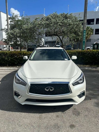 2023 INFINITI Q50 LUXE