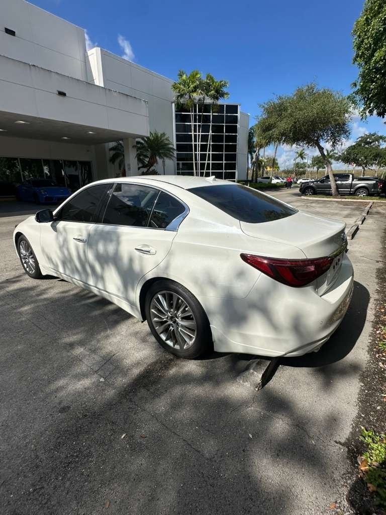 2023 INFINITI Q50 LUXE