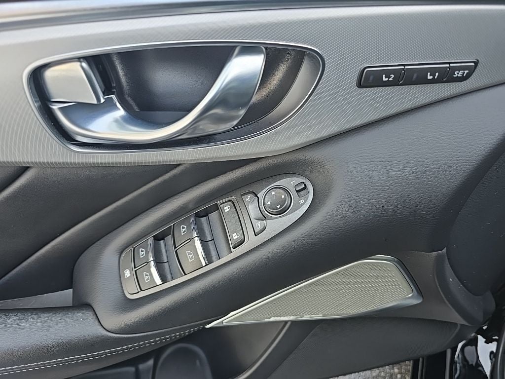 2024 INFINITI Q50 LUXE