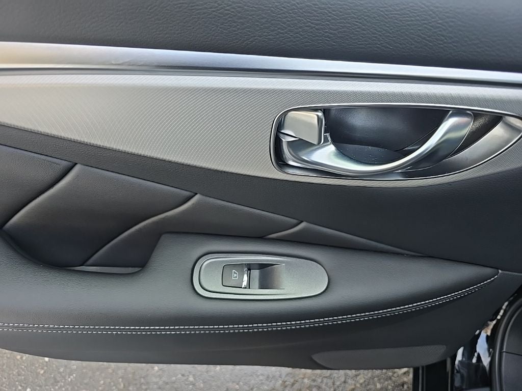 2024 INFINITI Q50 LUXE