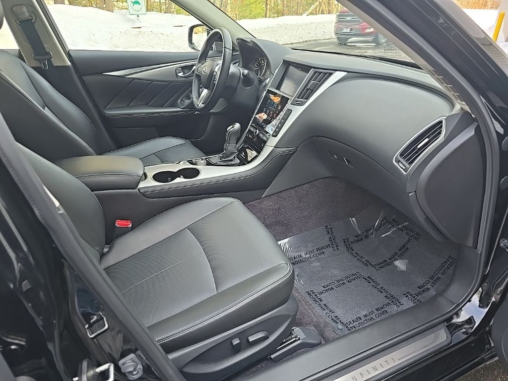 2024 INFINITI Q50 LUXE