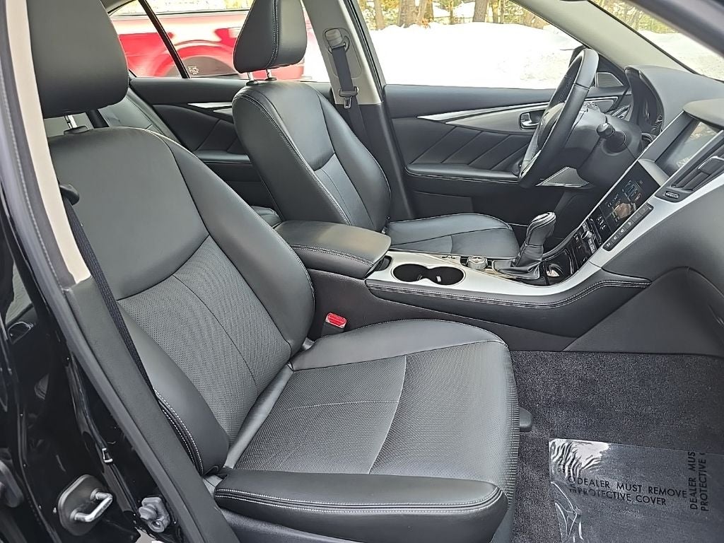 2024 INFINITI Q50 LUXE