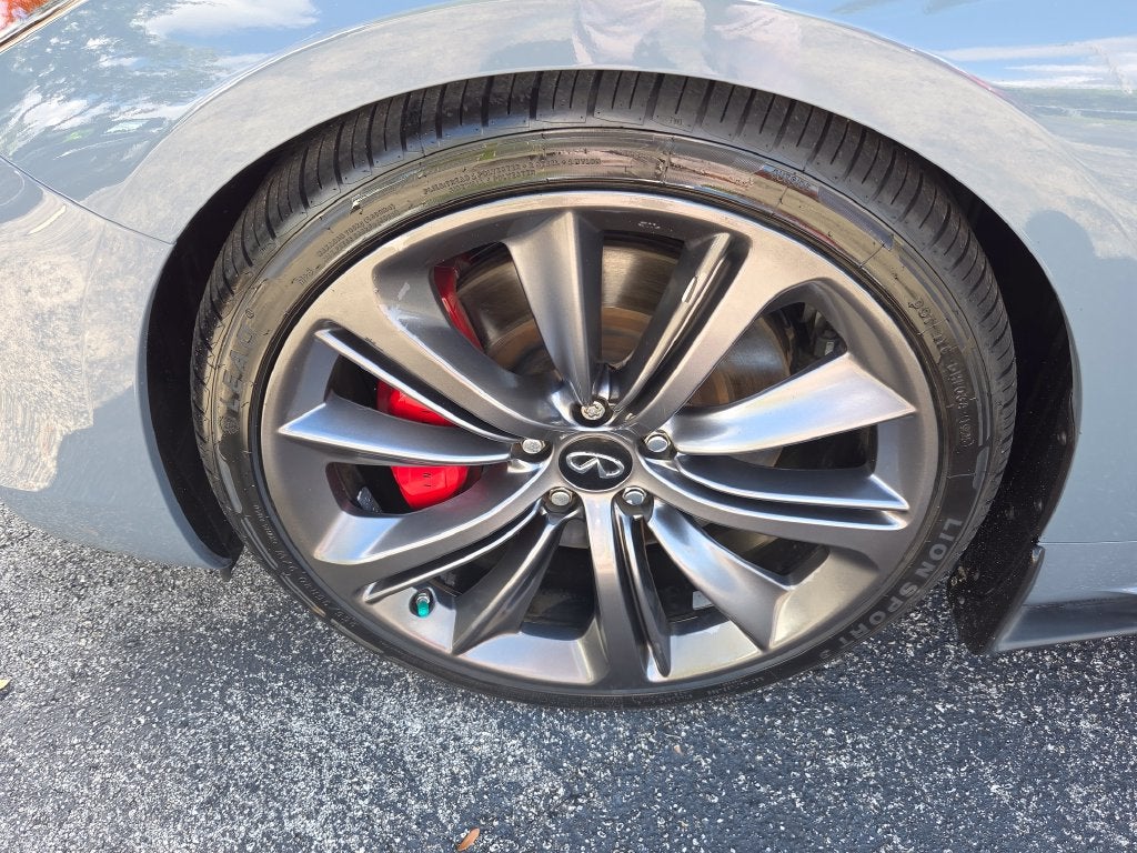 2022 INFINITI Q60 Red Sport 400