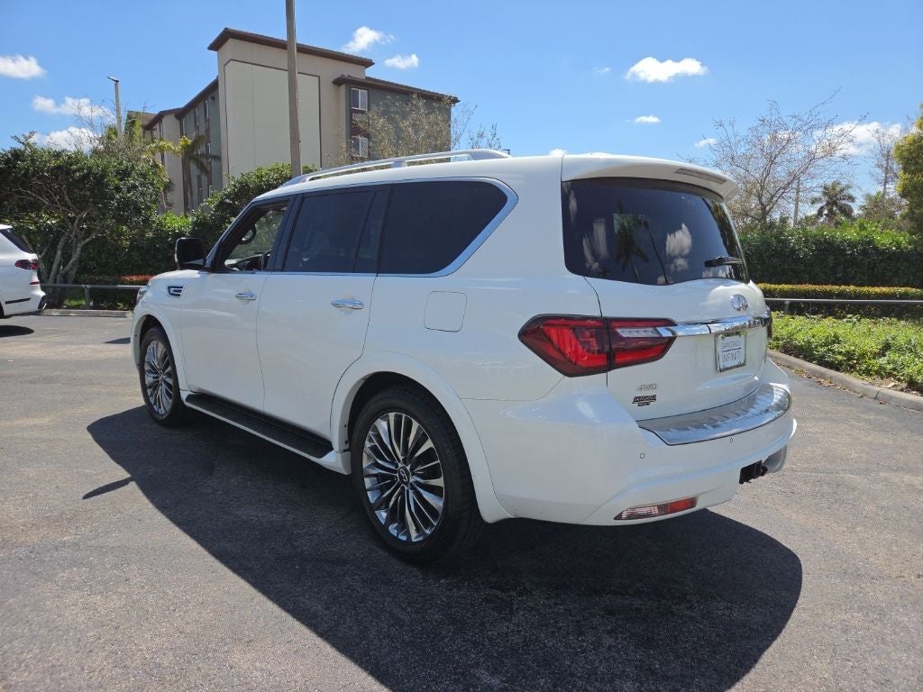 2021 INFINITI QX80 Premium Select