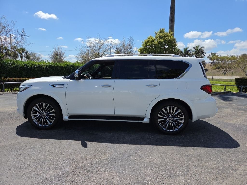 2021 INFINITI QX80 Premium Select