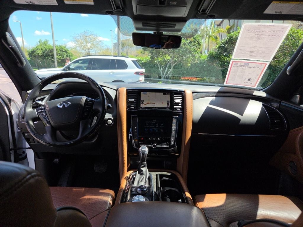 2021 INFINITI QX80 Premium Select