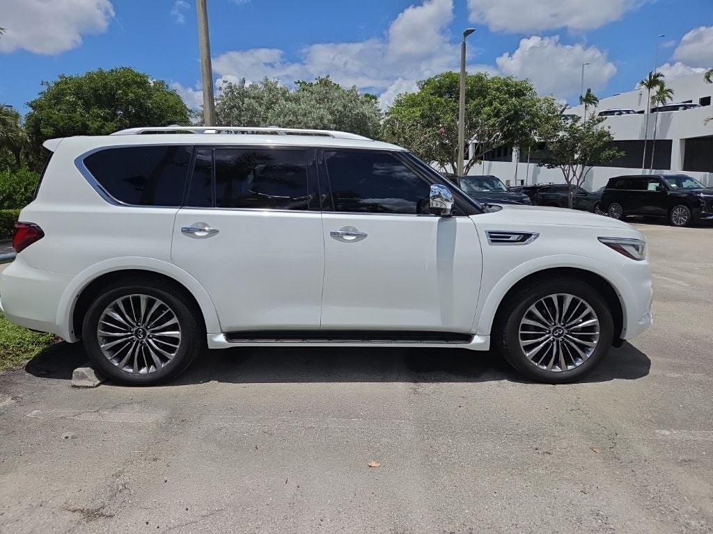 2021 INFINITI QX80 Premium Select