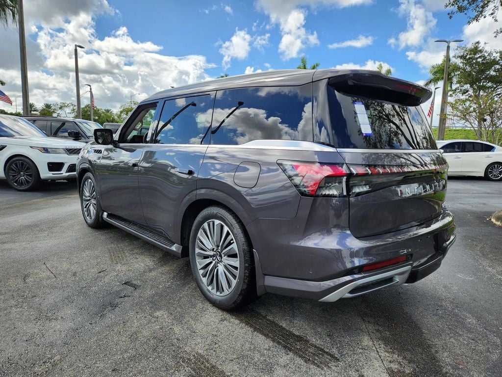 2025 INFINITI QX80 LUXE