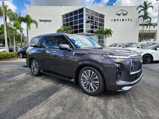 2025 INFINITI QX80 LUXE