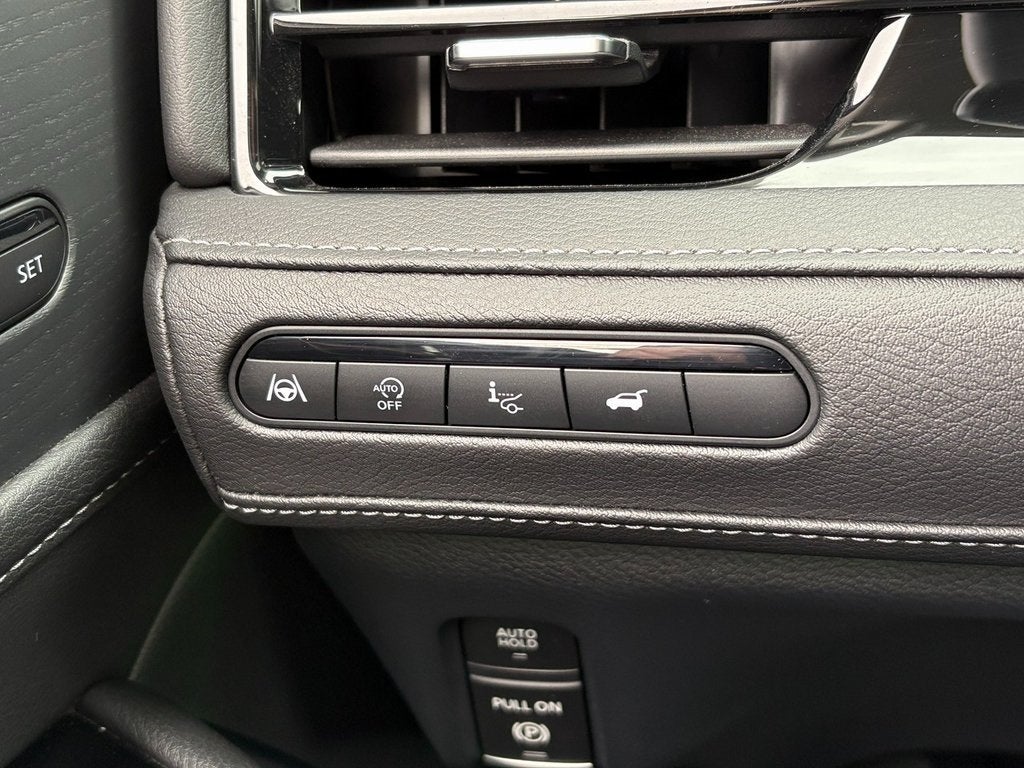 2025 INFINITI QX80 SENSORY