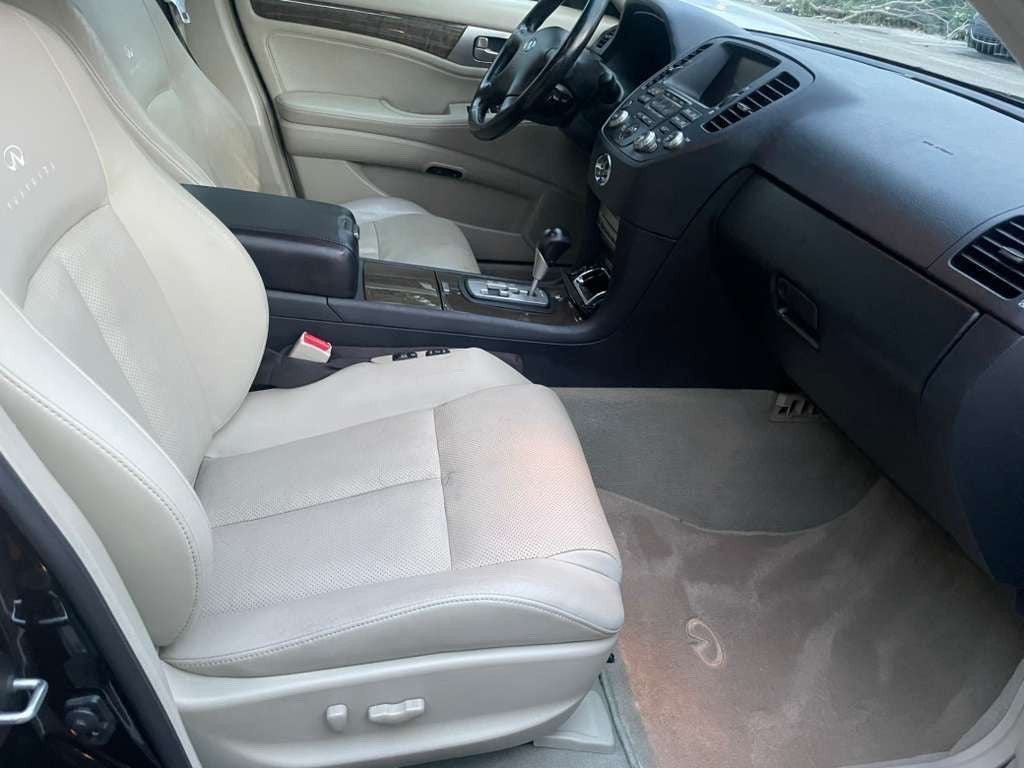 2004 INFINITI M45 Sport
